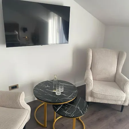 Loren Apartments&rooms Appartamento